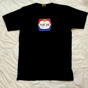 2011 Pearl Jam Canadian tour tshirt